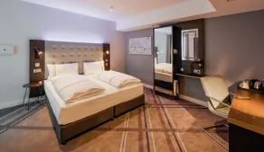 Premier Inn Stuttgart Feuerbach - Room