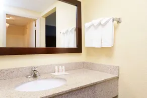 Days Inn by Wyndham Wilkes Barre - Salle de bain