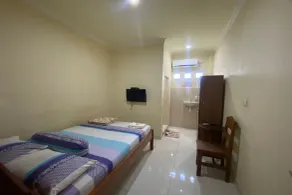 Capital O 93124 Lombok Northis Homestay - Habitación