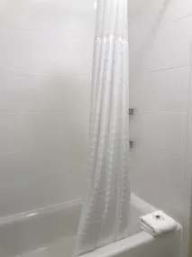 Comfort Suites Clarksville near Governors Square Mall - Salle de bain