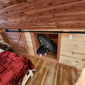 The Windstorm Cabin - Pet-friendly & a 2-person Jacuzzi hot tub! - Rum
