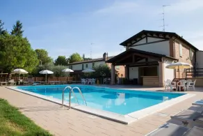 Agriturismo e Cantina La Sabbiona - Pool