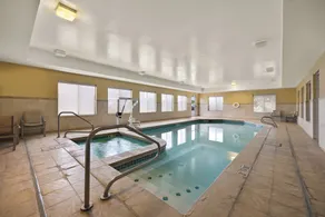 Holiday Inn Express Hotel & Suites Limon I-70/Exit 359 by IHG - Pool