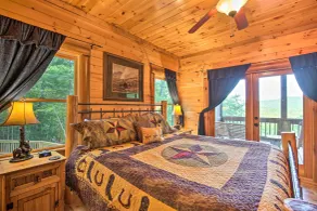 Luxe Blue Ridge Cabin Chasing Dreams w/ Hot Tub - Rom