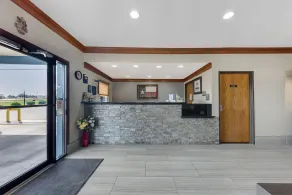 Best Western Regency Inn & Suites - Resepsjon