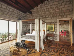 Simurg Inn - Habitación