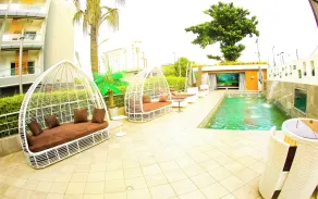 Maison Fahrenheit - Piscina
