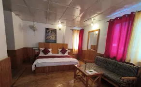 Hotel Devlok International - Zimmer
