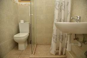 Apartment Wood Street and India - Bathroom