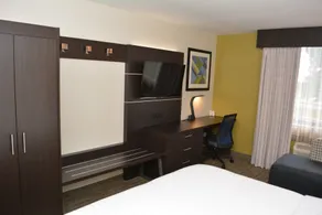 Holiday Inn Express & Suites Waterville - North by IHG - Rum