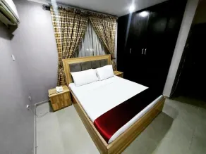 The Ambassadors Hotel - Room