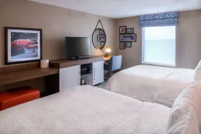 Hampton Inn & Suites Wixom - Room
