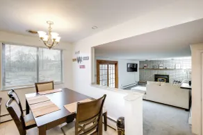 Deck & Seasonal Pool: Spacious Home Near Buffalo! - Innvendig