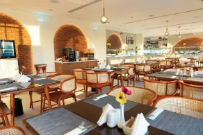 Vivian Park Al Rawabi - Restaurant