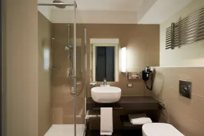 UNA Hotels Bologna Fiera - Badezimmer