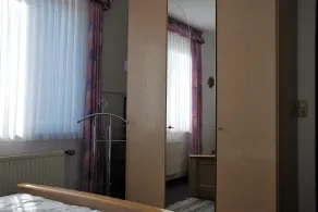 Adatto per chi soffre di allergie<br>TV a schermo piatto nel soggiorno <br>Vicino alla spiaggia (circa 300 m)<br>Parcheggio - Camera