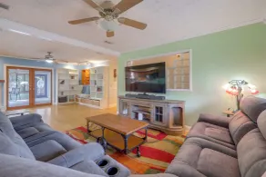 Sunroom & Spacious Yard! Family Gem in Orange Park - Interiør