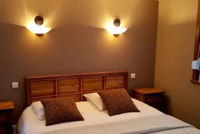 Logis Hotel Les Sapins - Zimmer