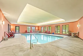 Comfort Suites Gothenburg South - Basseng