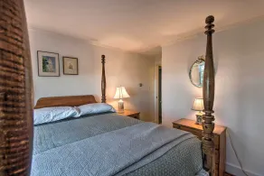 Waterfront Kennebunk Retreat on Private Beach - Innvendig