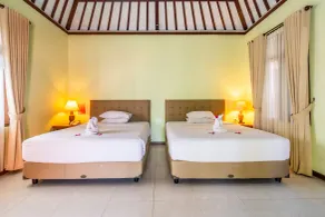 Taman Surgawi Resort & Spa - Habitación