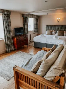 The Red Lion & Manor House - Room