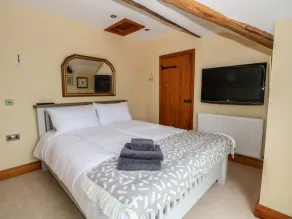 Rose Hips Barn - Room