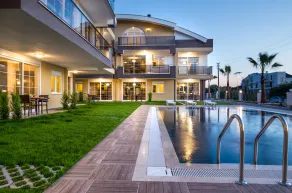 Lara Beach Homes - Room