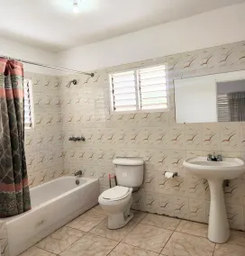 Maranatha Close - Bathroom