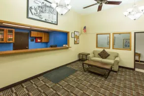 Super 8 by Wyndham Columbus - Hall