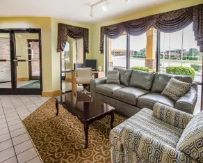 Quality Inn Franklin South - Hall