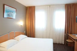 Hôtel Le Jersey - Værelse