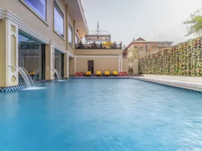 Radisson Collection Hotel & Spa, Riverfront Srinagar - Pool