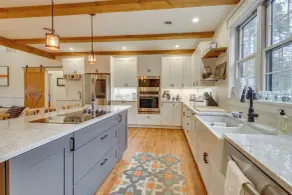 4 Mi to Boothbay Harbor: Quiet Retreat w/ Deck - Interior
