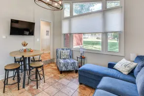 Lakeside Cedar Pines Bungalow 5 Mi to Main St! - Interior