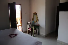 Puri Bunga Beach Cottages - Room