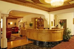 Hotel Dolomiten - Reception