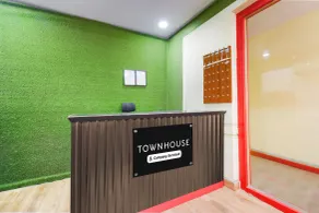 Super Townhouse Hitech City Madhapur - Saguão