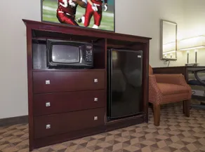 Red Roof Inn & Suites Cincinnati North-Mason - Rum