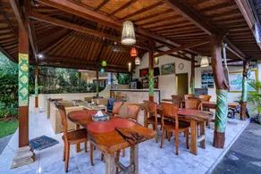 Taos House Lembongan By DeWizZ Management - Restaurant