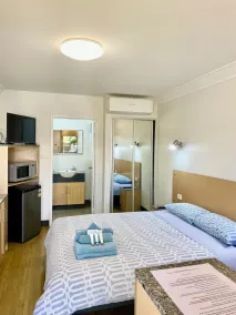 Econo Lodge Karratha - Room