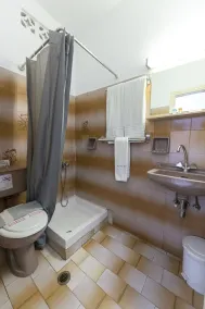 ROY Hotel - Bathroom