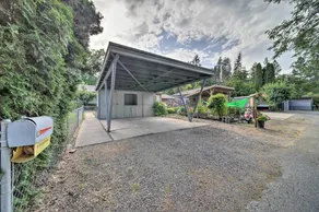 Bright & Airy Liberty Lake Abode w/ Backyard! - Interiør
