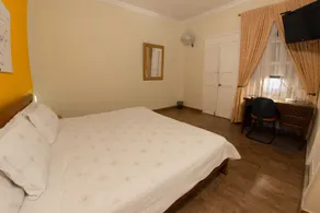61Prado Hotel - Room