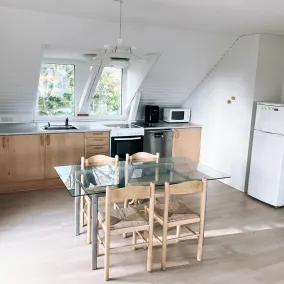 Villa Apartments Viborg - Spiseområde på rommet