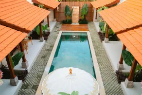The Ume - Piscine