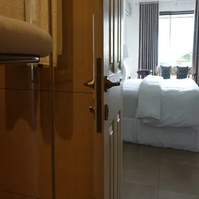 Araiya Palampur - Room