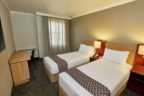 StayEasy Century City - Room