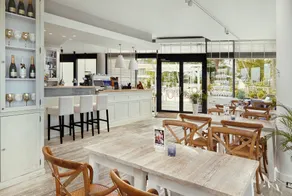 Dune Beach Luxury Suites - Restaurant