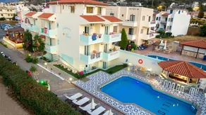 Ilios Stalis - Piscine